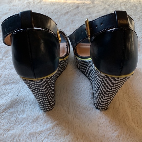 NWOT Just Fab Wedge Strappy Heels - Picture 4 of 9